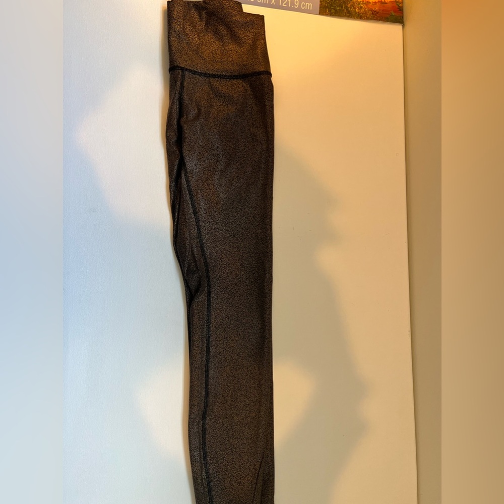 Lululemon crushed gold align leggings size 4